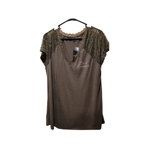 torrid Tops - Torrid 2 tee